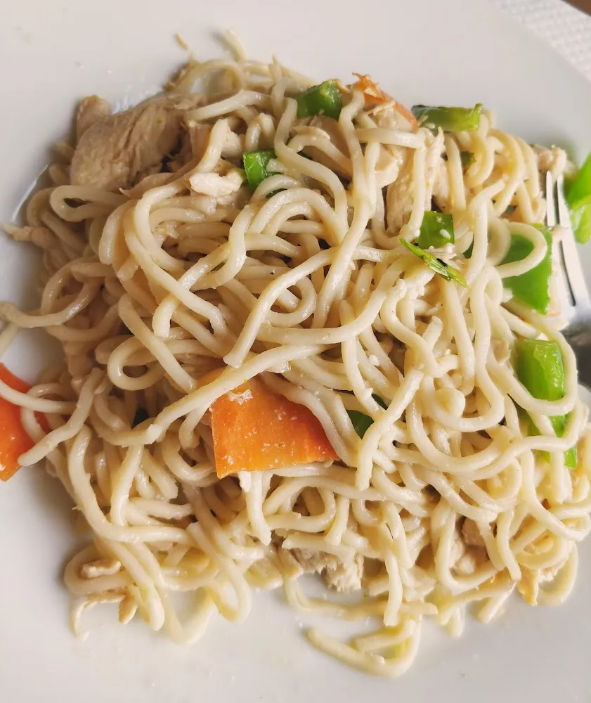 Wok Nouilles Sautées Et Poulet